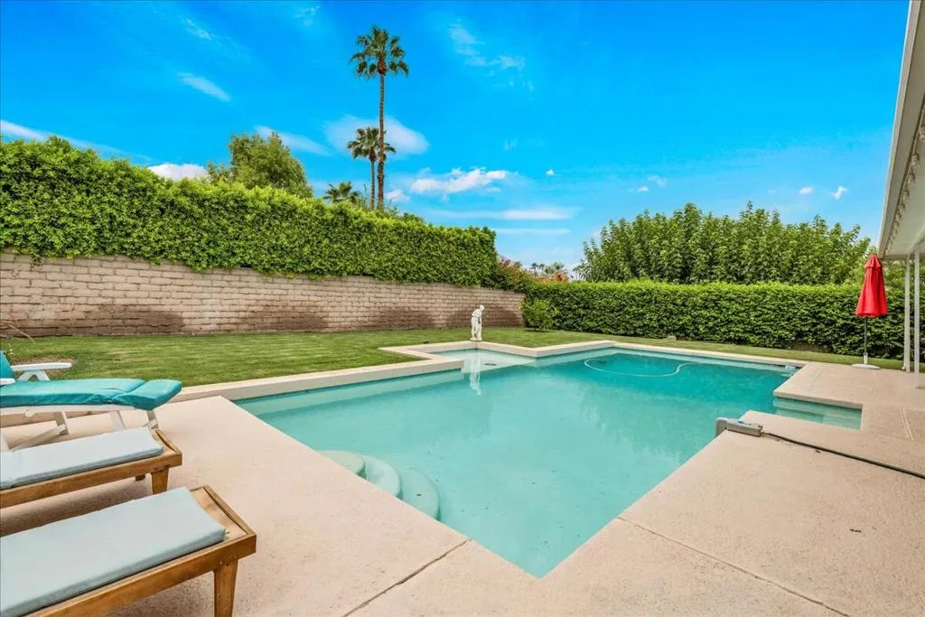 48485 Prairie Drive, Palm Desert, California 92260 home-pic-48