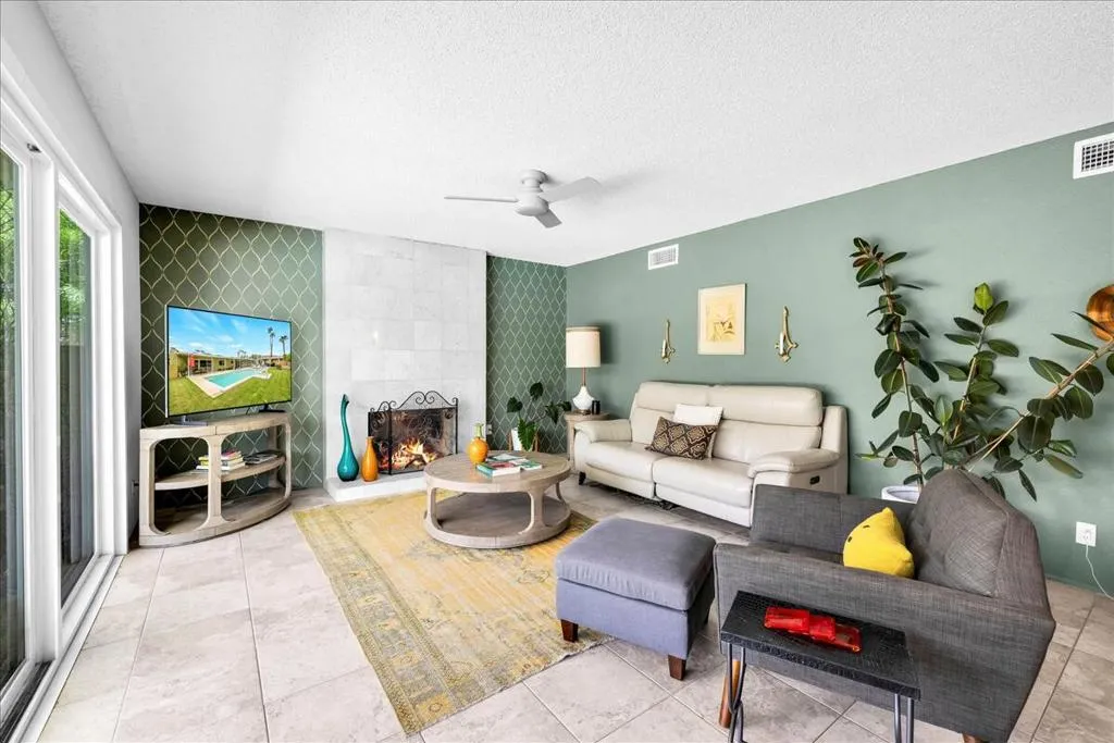 48485 Prairie Drive, Palm Desert, California 92260 home-pic-9