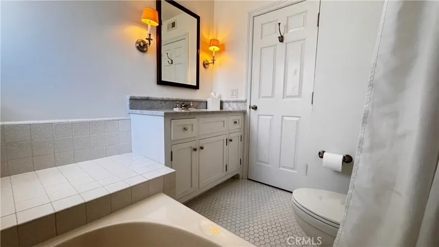 1086 S Rimwood Drive, Anaheim Hills, California 92807