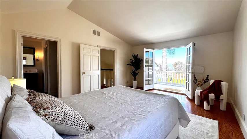 1086 S Rimwood Drive, Anaheim Hills, California 92807