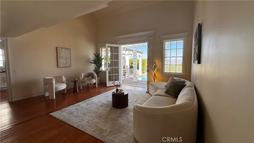 1086 S Rimwood Drive, Anaheim Hills, California 92807