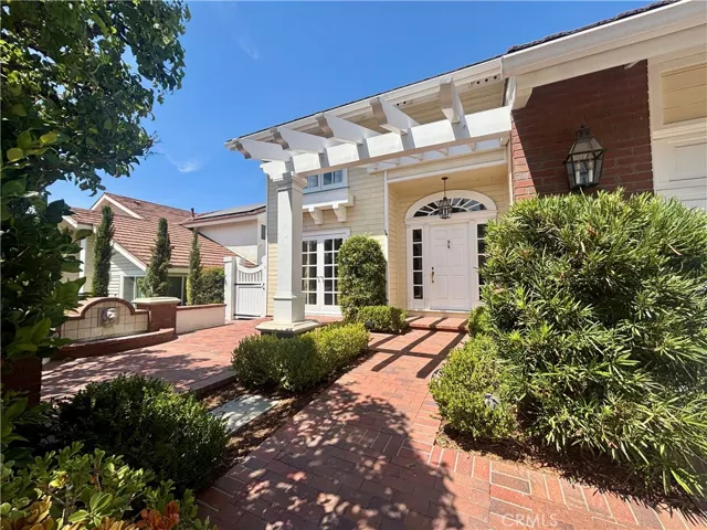 1086 S Rimwood Drive, Anaheim Hills, California 92807