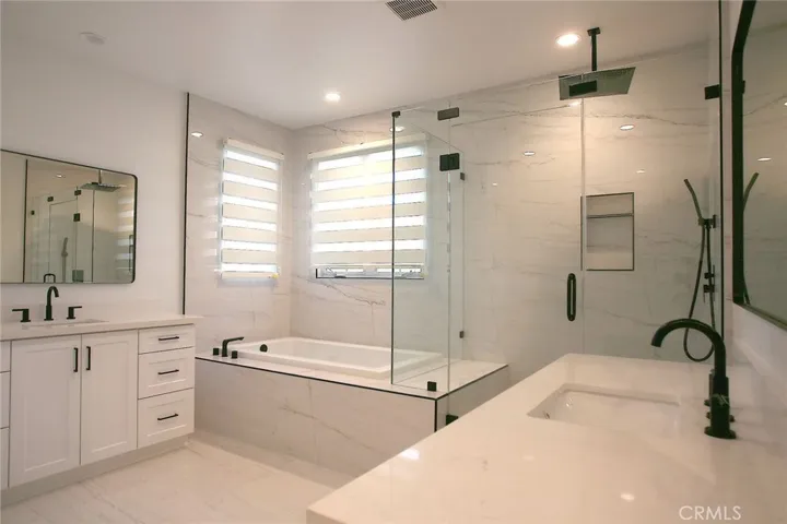 204 Sutters, Irvine, California 92602