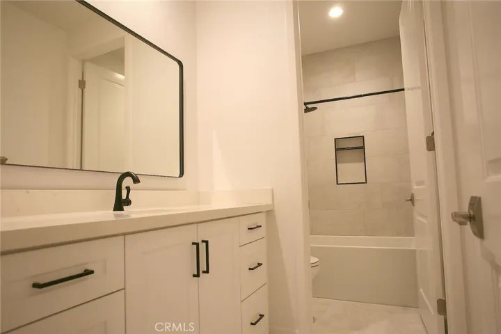 204 Sutters, Irvine, California 92602