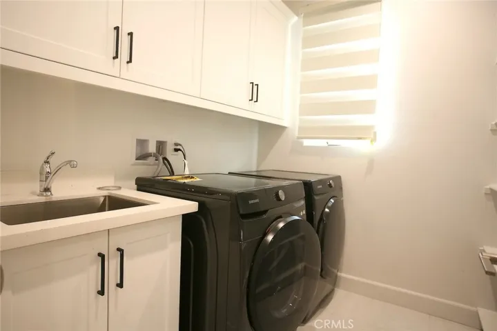 204 Sutters, Irvine, California 92602