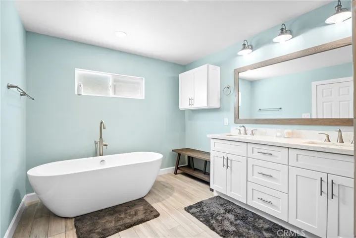 5502 Kanel Circle, Cypress, California 90630