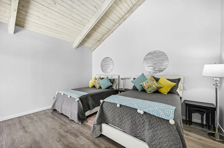 447-Sunningdale-Dr-31