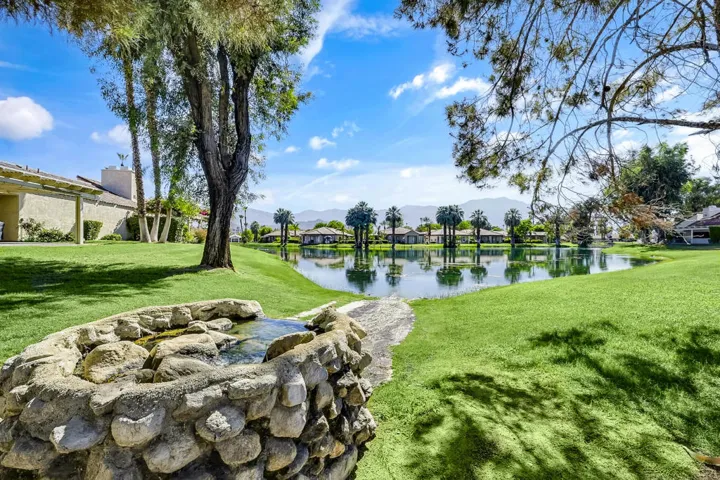 447-Sunningdale-Dr-24