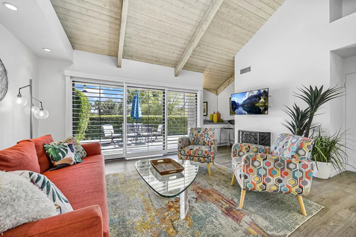 447-Sunningdale-Dr-13