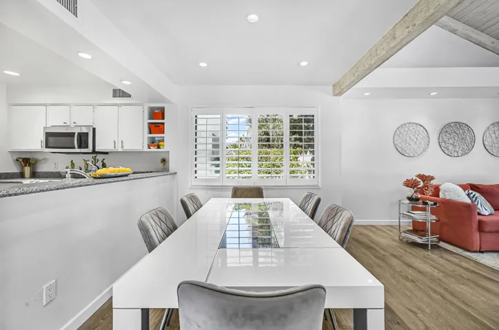 447-Sunningdale-Dr-26