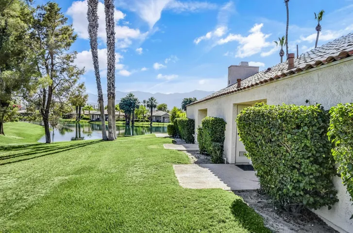 447-Sunningdale-Dr-46