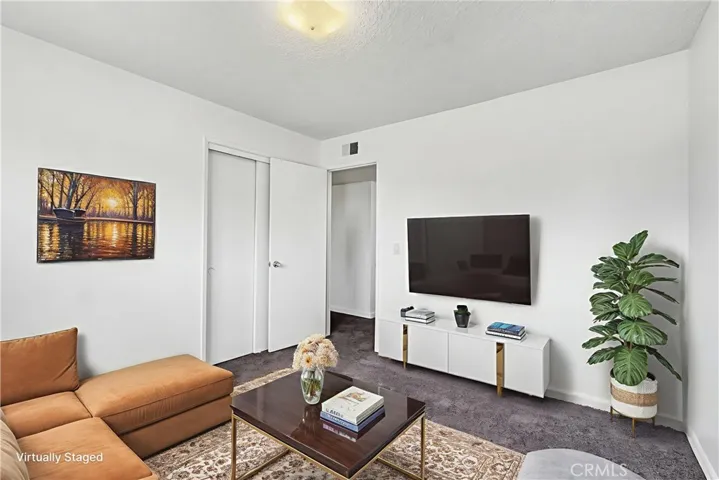 Virtual Staged for you convenience