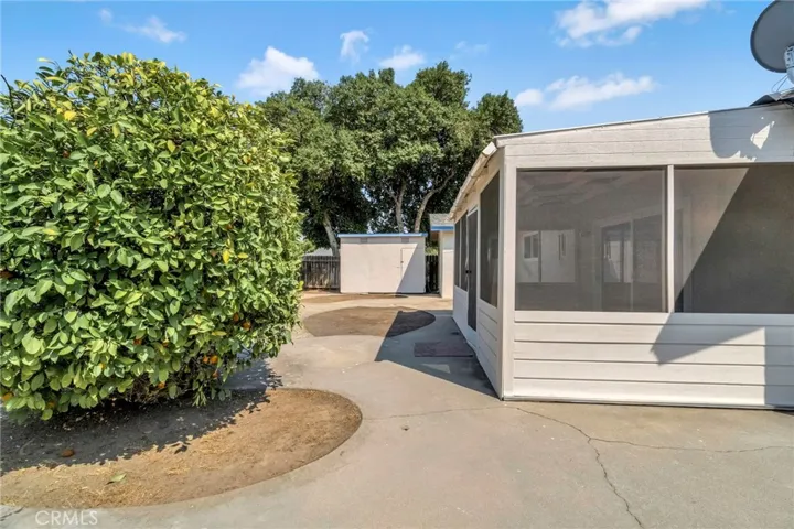1725 Dennis Avenue, Clovis, California 93611