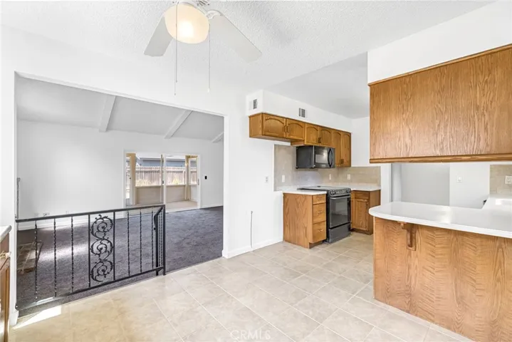 1725 Dennis Avenue, Clovis, California 93611