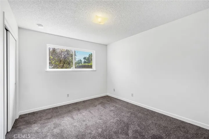 1725 Dennis Avenue, Clovis, California 93611