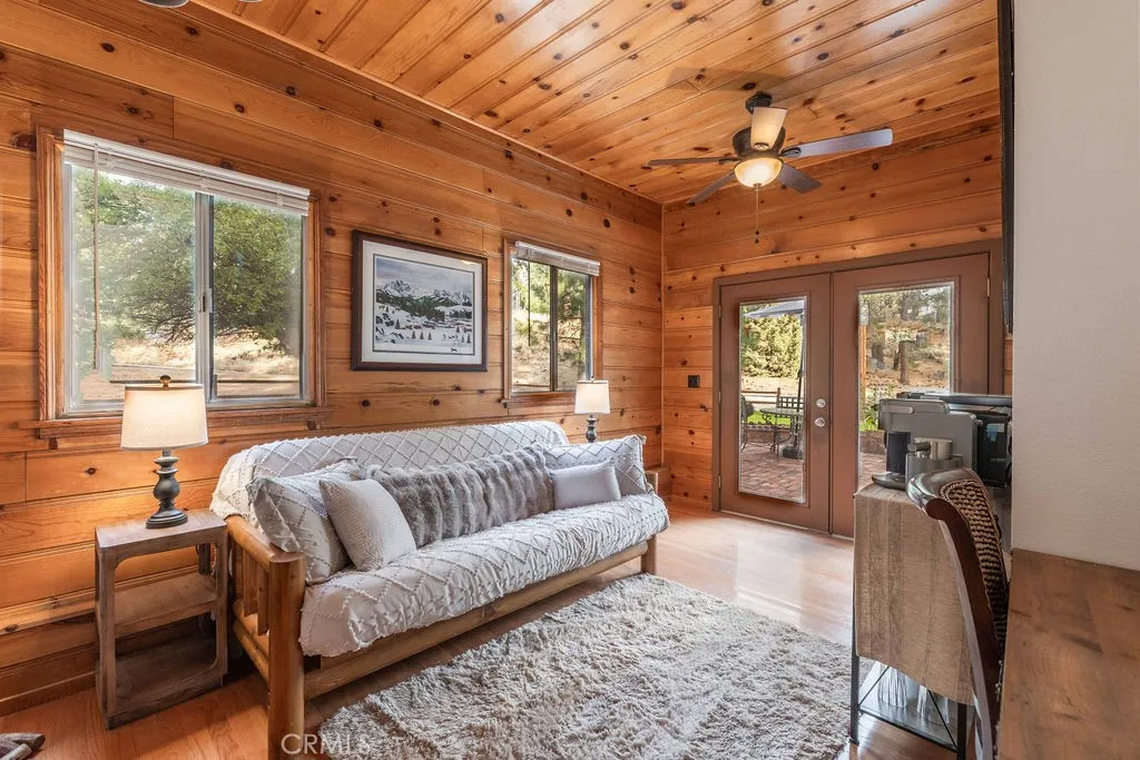 39335 N Shore Drive, Fawnskin, California 92333 home-pic-32
