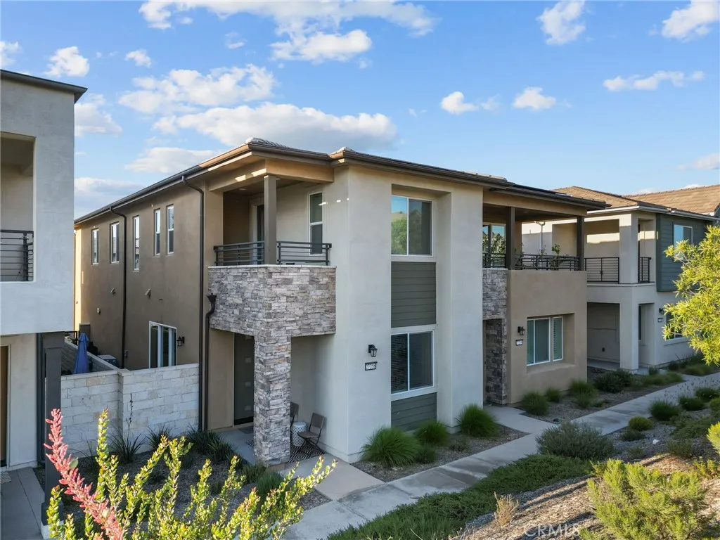 27258 Narrowleaf Willow Lane, Valencia, California 91381 home-pic-17
