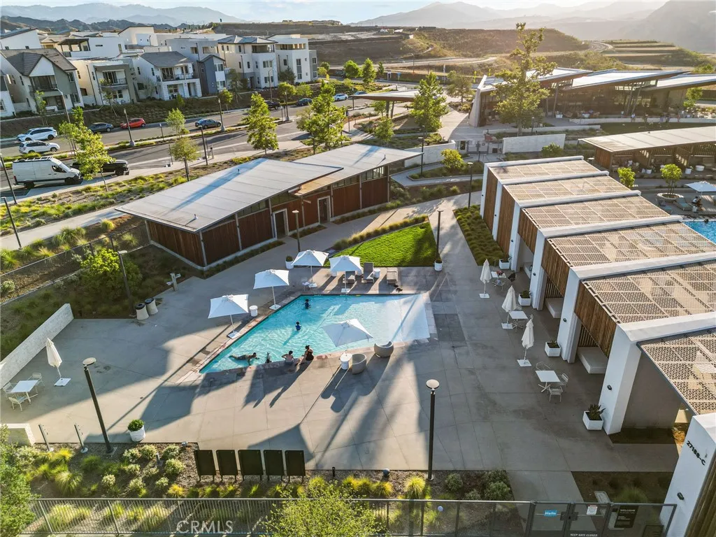 27258 Narrowleaf Willow Lane, Valencia, California 91381 home-pic-21