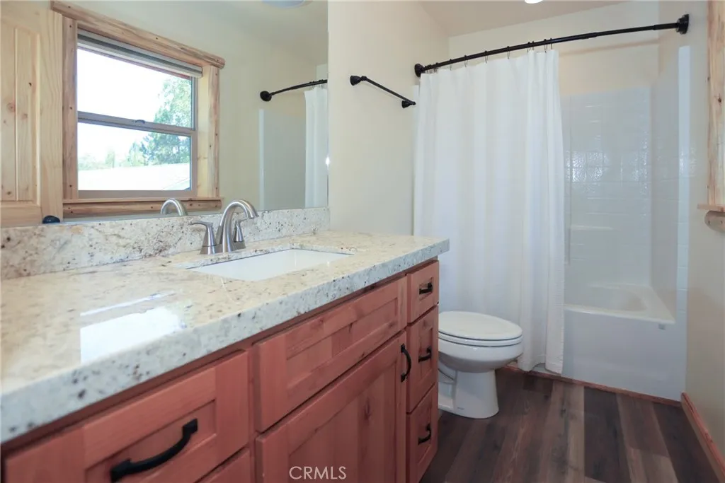 365 Santa Barbara Avenue, Sugarloaf, California 92386 home-pic-22