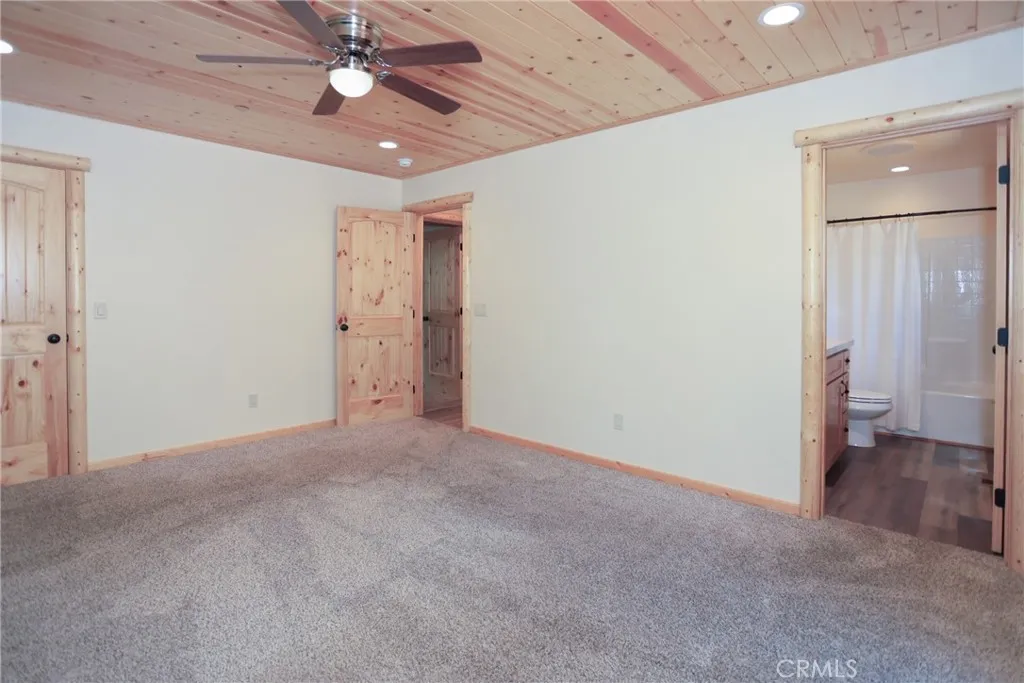 365 Santa Barbara Avenue, Sugarloaf, California 92386 home-pic-18