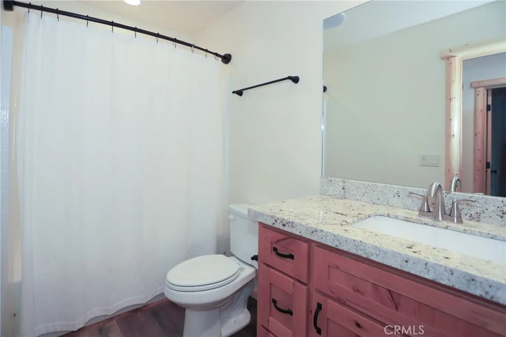 365 Santa Barbara Avenue, Sugarloaf, California 92386 home-pic-28