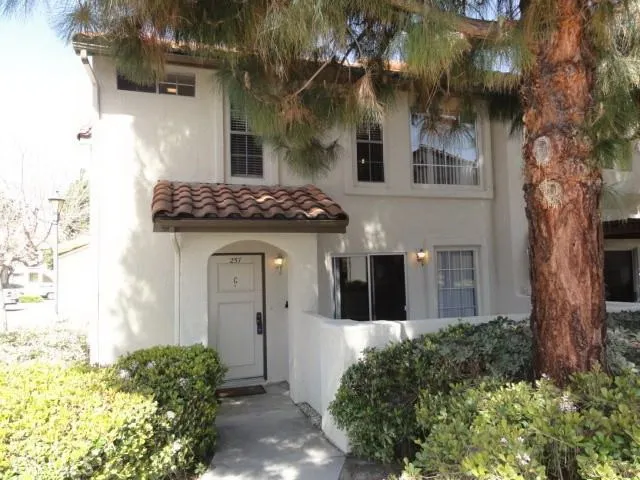23401 La Crescenta C257, Mission Viejo, California 92691