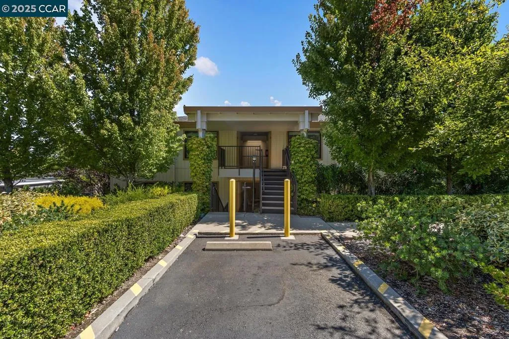 1209 Running Springs 3, Walnut Creek, California 94595 home-pic-28