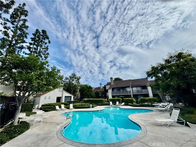 Pool and jacuzzi near your front door!