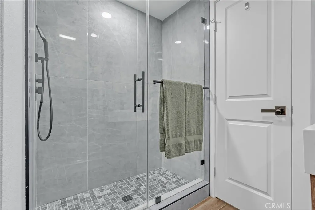 1508 Mccart Avenue, Brea, California 92821 home-pic-21
