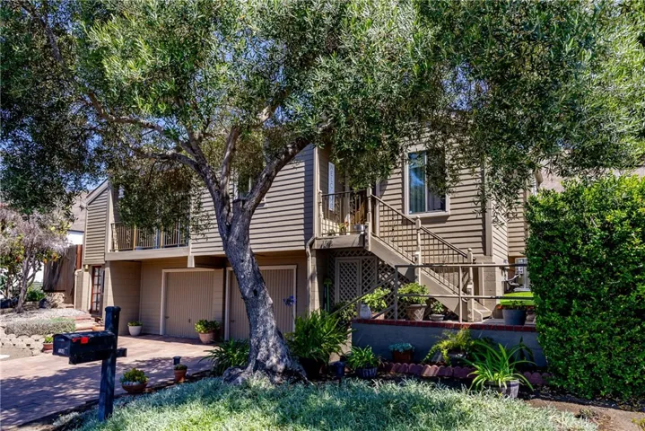 198 Loma Bonita Drive 24, San Luis Obispo, California 93401