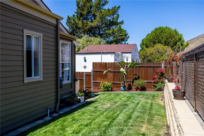 198 Loma Bonita Drive 24, San Luis Obispo, California 93401