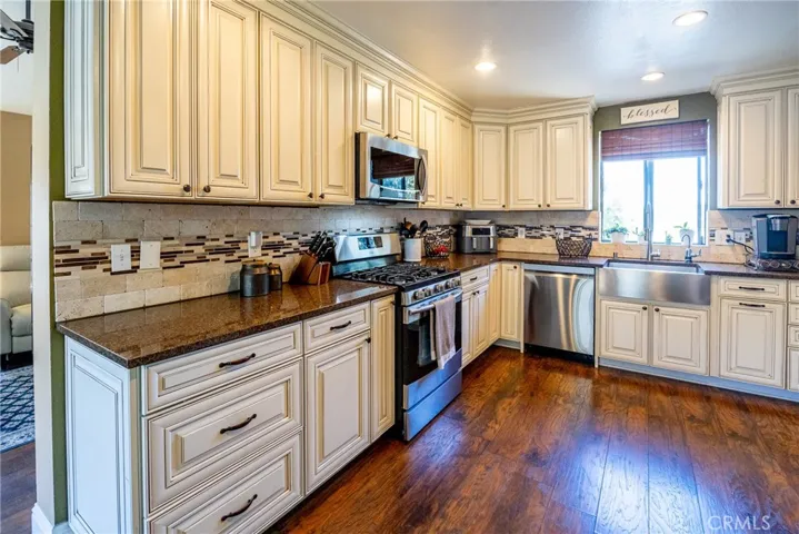 198 Loma Bonita Drive 24, San Luis Obispo, California 93401