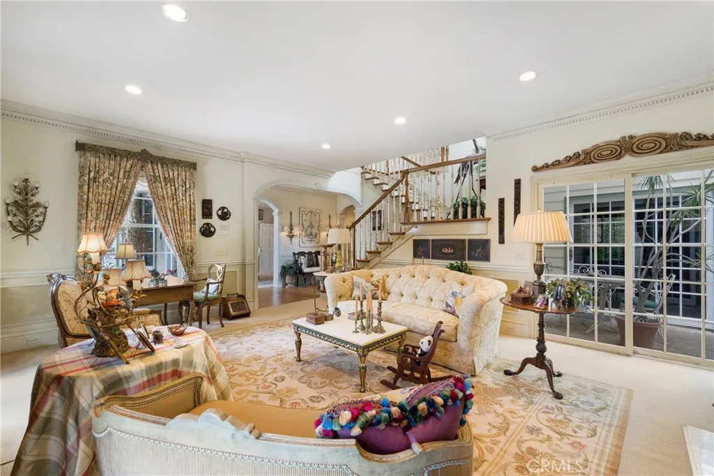 10821 Bronco Circle, North Tustin, California 92705 home-pic-4