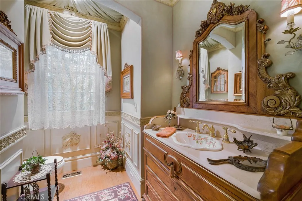 10821 Bronco Circle, North Tustin, California 92705 home-pic-13