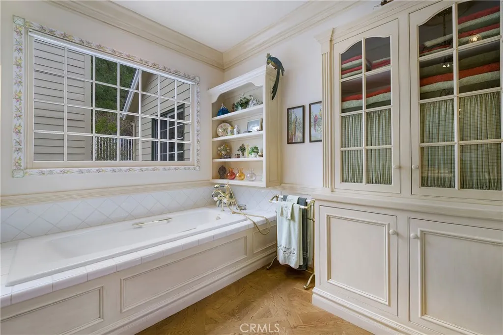 10821 Bronco Circle, North Tustin, California 92705 home-pic-54