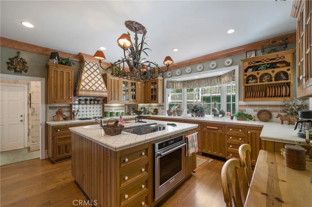 10821 Bronco Circle, North Tustin, California 92705 home-pic-21