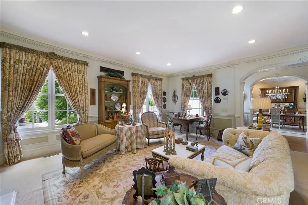 10821 Bronco Circle, North Tustin, California 92705 home-pic-5