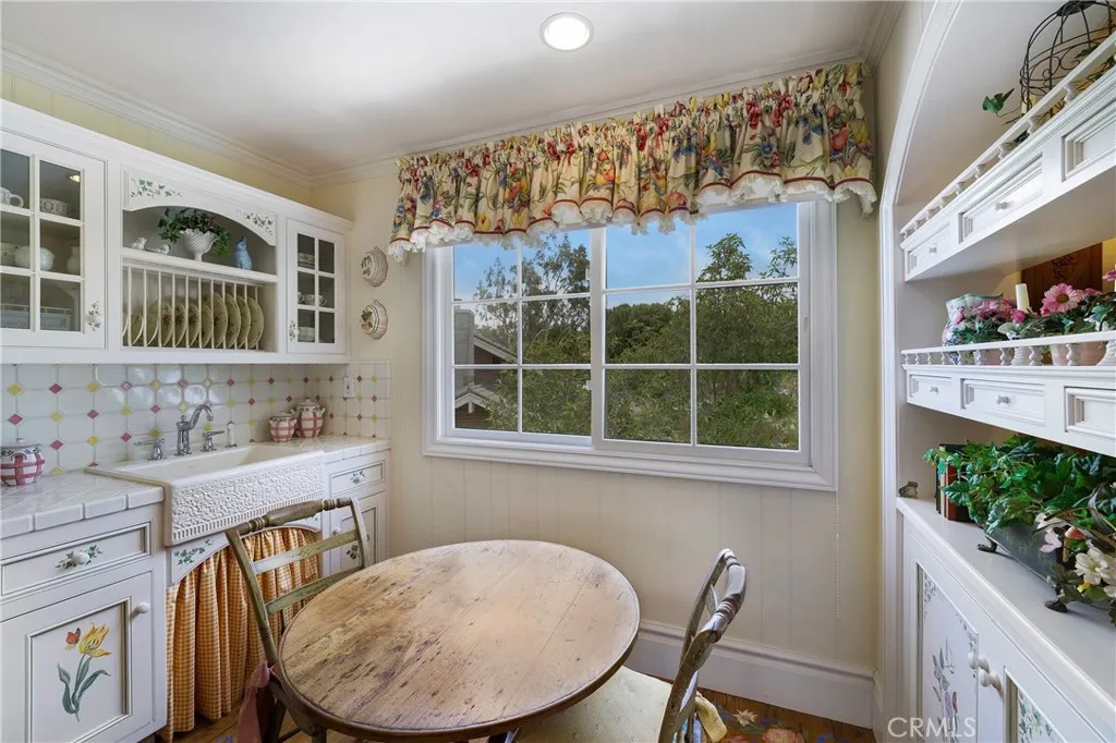 10821 Bronco Circle, North Tustin, California 92705 home-pic-32