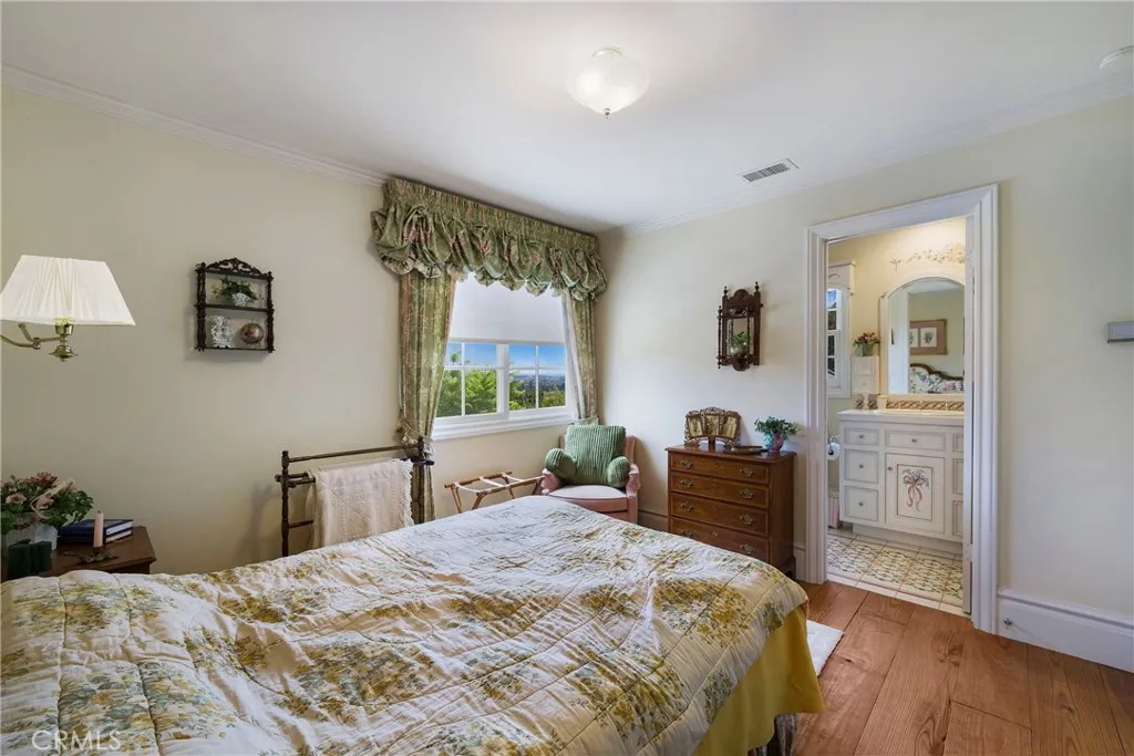 10821 Bronco Circle, North Tustin, California 92705 home-pic-36