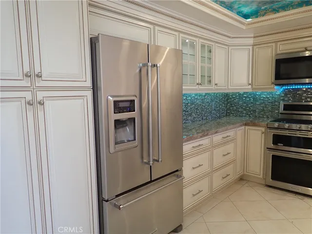 4240 Lost Hills Road 1002, Calabasas, California 91301
