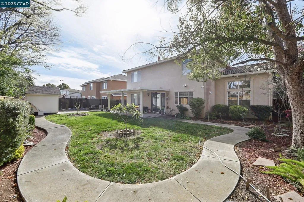 5004 Star Mine Way, Antioch, California 94531 home-pic-37