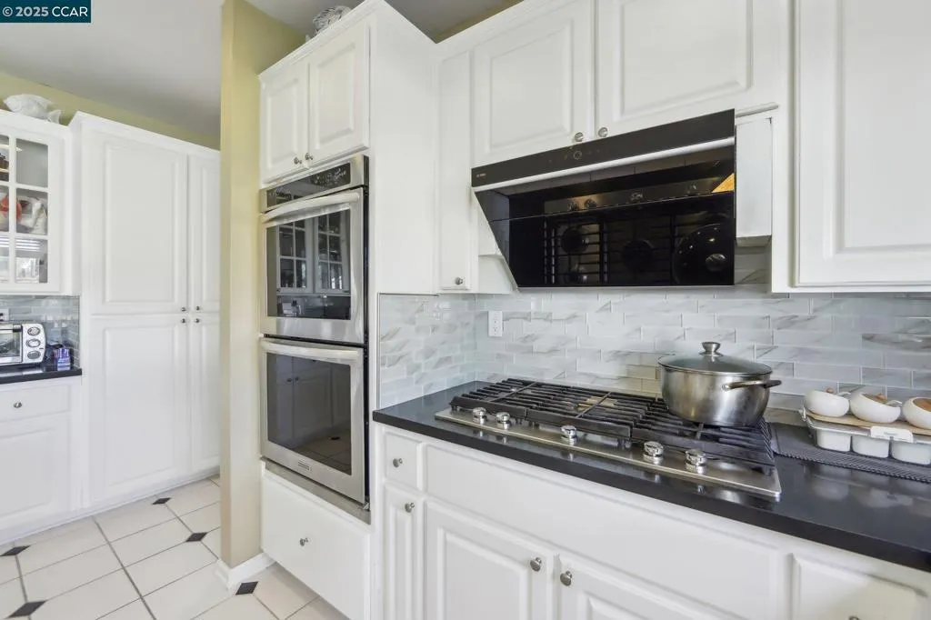 5004 Star Mine Way, Antioch, California 94531 home-pic-14