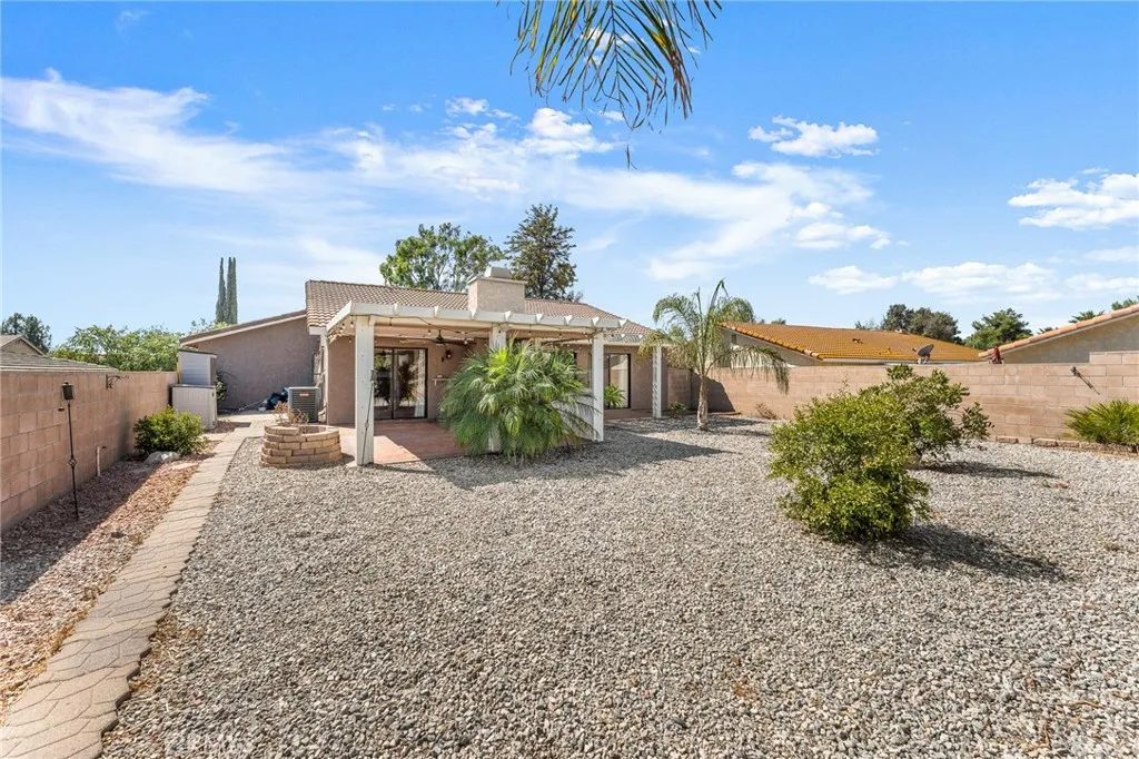 22658 Canyon Lake Drive N, Canyon Lake, California 92587 home-pic-22