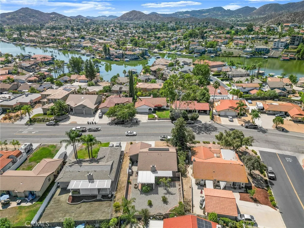 22658 Canyon Lake Drive N, Canyon Lake, California 92587 home-pic-39