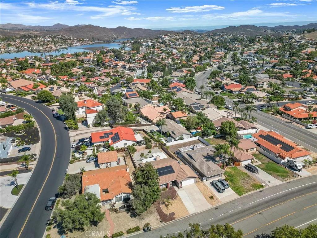 22658 Canyon Lake Drive N, Canyon Lake, California 92587 home-pic-35