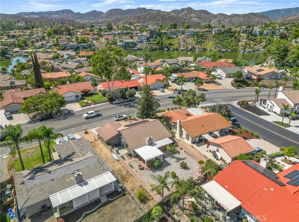 22658 Canyon Lake Drive N, Canyon Lake, California 92587 home-pic-43