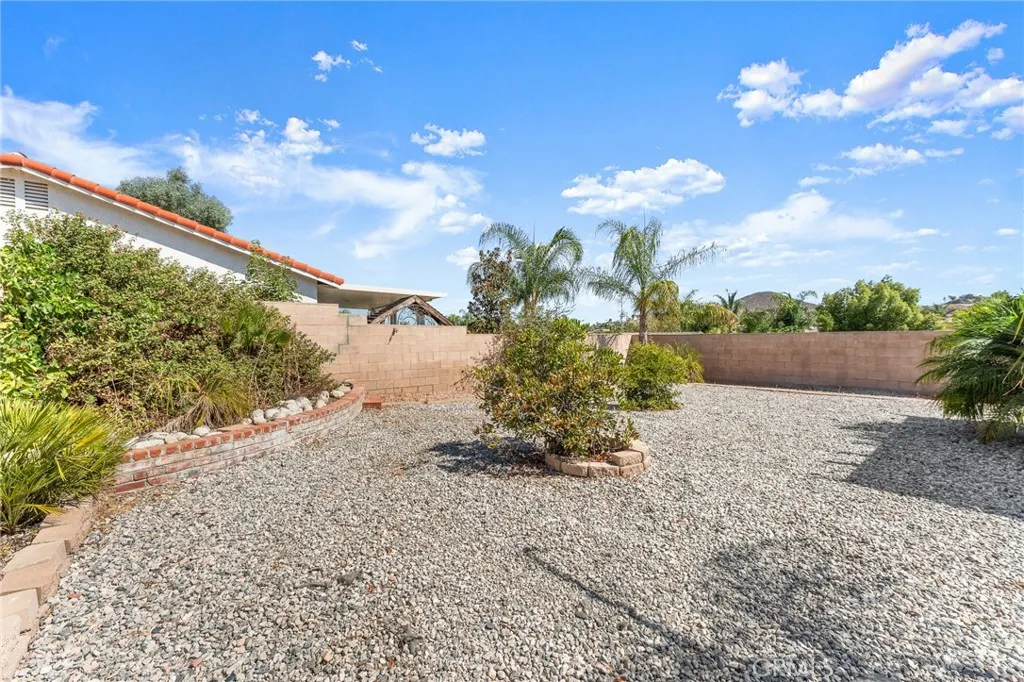 22658 Canyon Lake Drive N, Canyon Lake, California 92587 home-pic-25