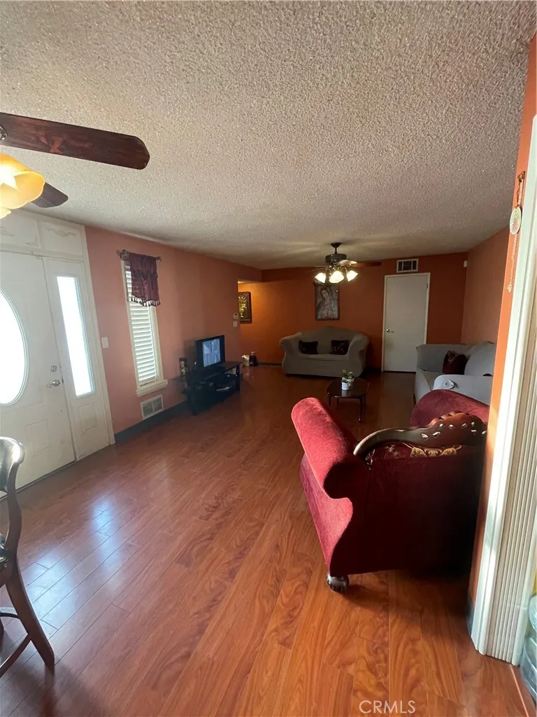1168 Palm Avenue, Beaumont, California 92223 home-pic-2