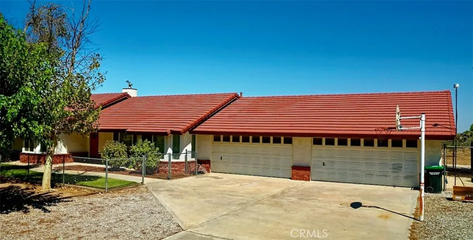 13152 Mission Street, Oak Hills, California 92344