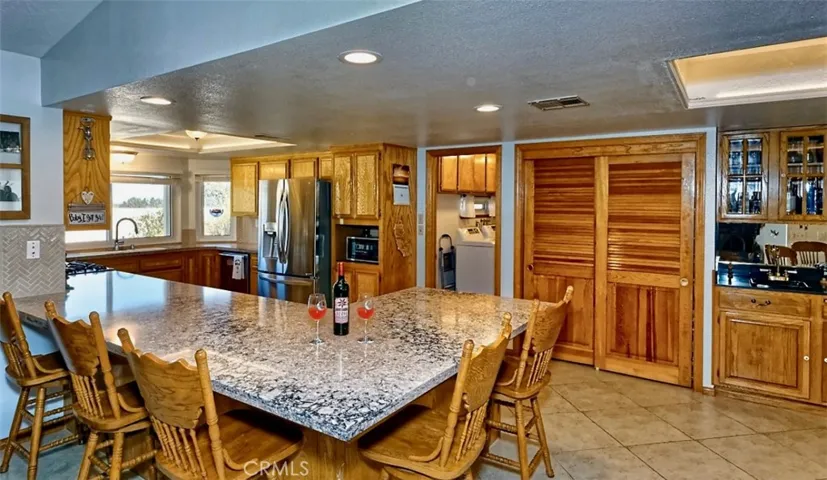 13152 Mission Street, Oak Hills, California 92344
